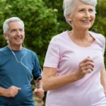 Aktywność fizyczna w Złotych Latach: Zdrowe Ćwiczenia dla Seniorów